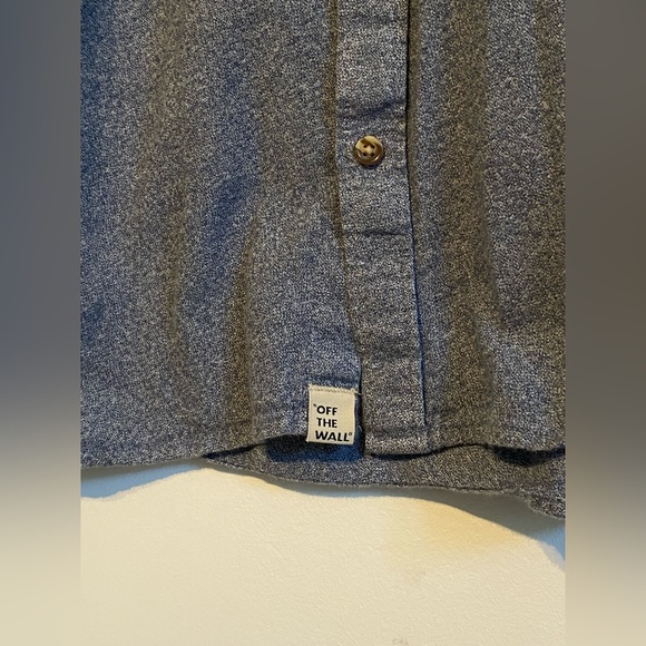 Blue Van’s button down shirt - Picture 2 of 4